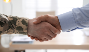 Для работодателей установят новый норматив для трудоустройства ветеранов – законопроект