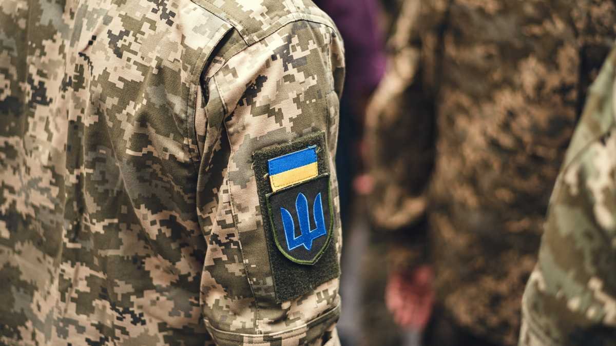 Новые условия отпусков и выплат военным, полицейским и спасателям – подписан Закон